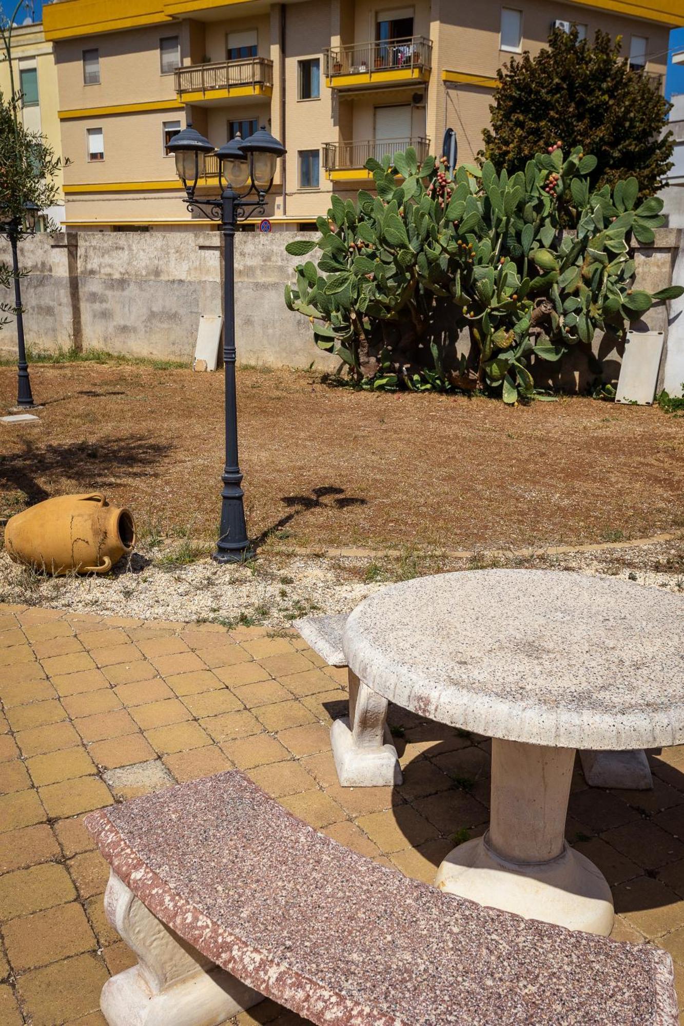 Affittacamere Giardino Delle Zie-Vicino Ospedale Cardinale Panico Tricase Esterno foto